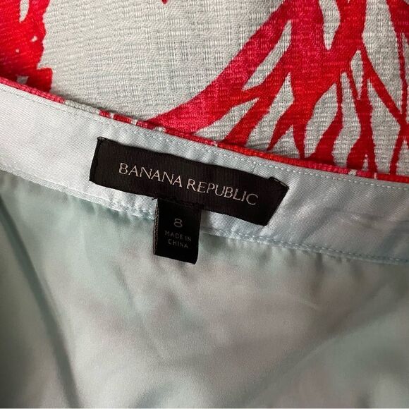 Banana Republic Bold Floral Circle Mini Skirt Size 8 - Picture 9 of 9